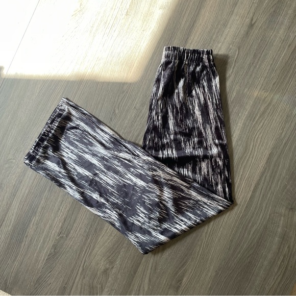 Black and White Velvet Striped Stretchy Straight Leg Pants - Picture 2 of 3